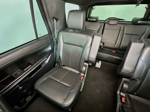 Used 2021 Ford Expedition XLT AWD/4WD image 12