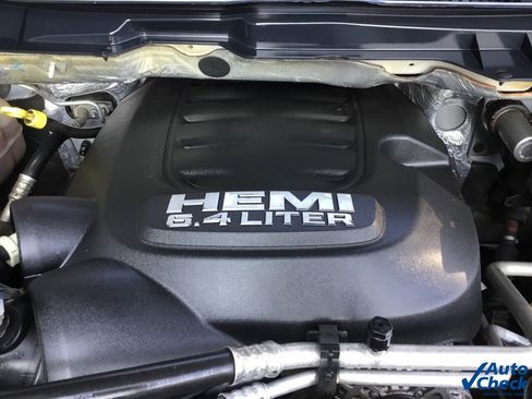 Used 2016 RAM 2500 Laramie image 39