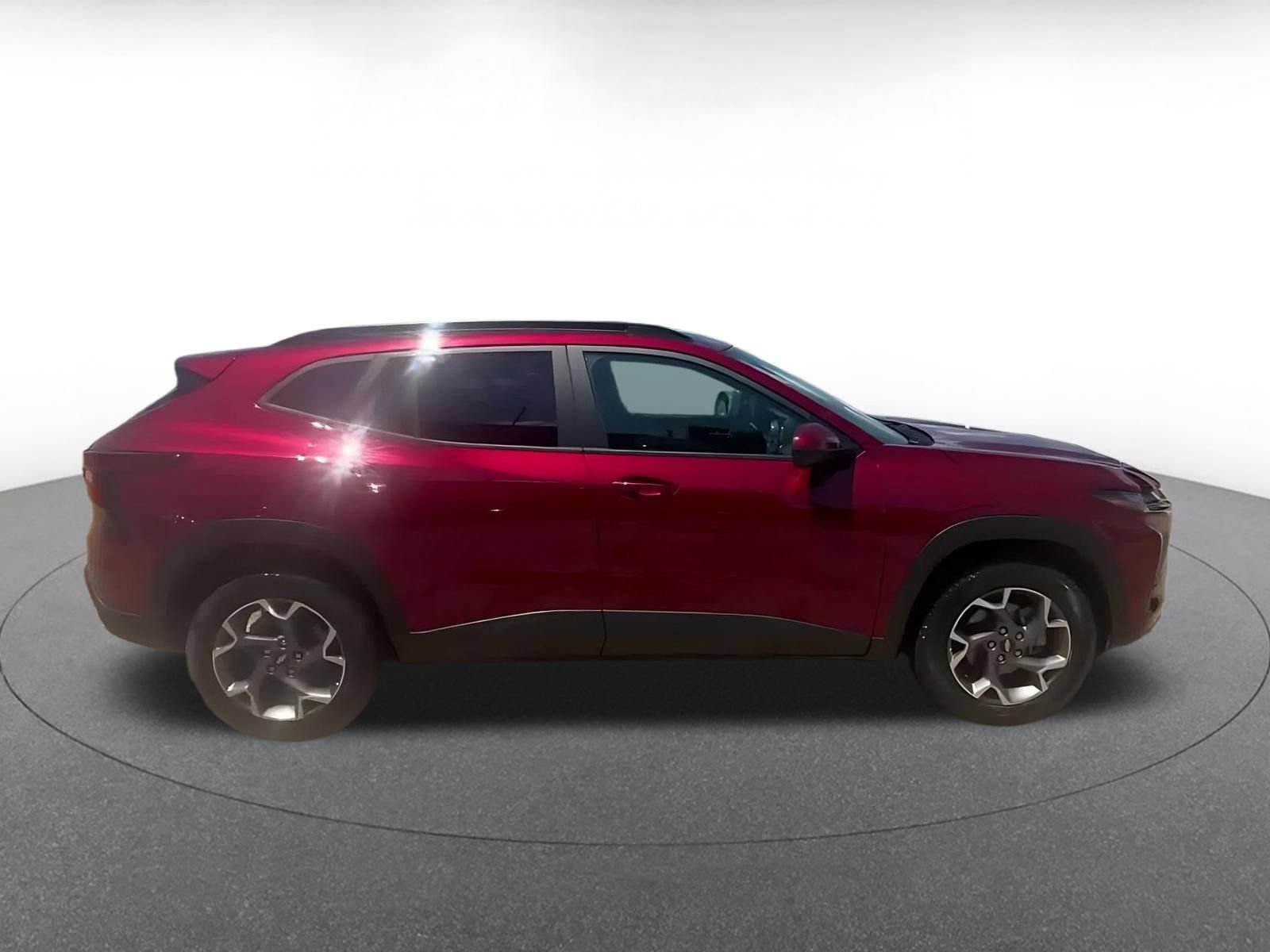 Used 2025 Chevrolet Trax LT w/ LT Convenience Package FWD image 15