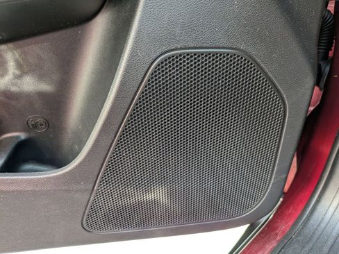 Used 2020 Jeep Cherokee Limited image 13