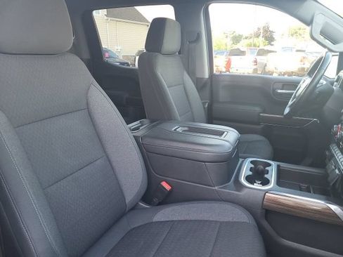 Used 2021 Chevrolet Silverado 1500 LT Trail Boss w/ Convenience Package II AWD/4WD image 16