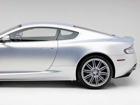 Used 2009 Aston Martin DBS Coupe RWD image 23