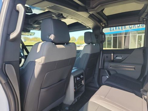 New 2025 GMC Hummer EV 3X image 19