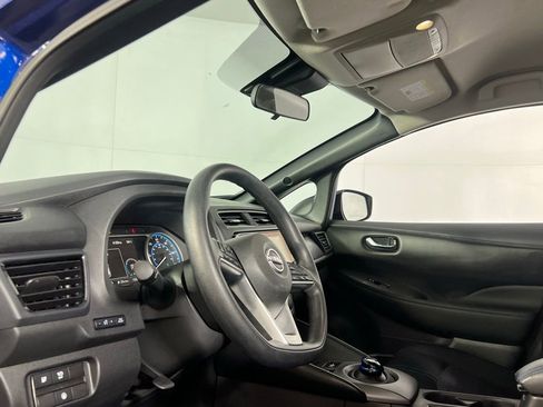 Used 2024 Nissan Leaf S image 21