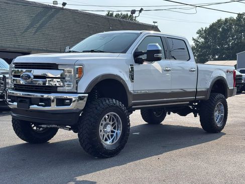 Used 2018 Ford F350 King Ranch w/ King Ranch Ultimate Package AWD/4WD image 7