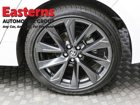 Used 2025 Toyota Corolla SE image 8