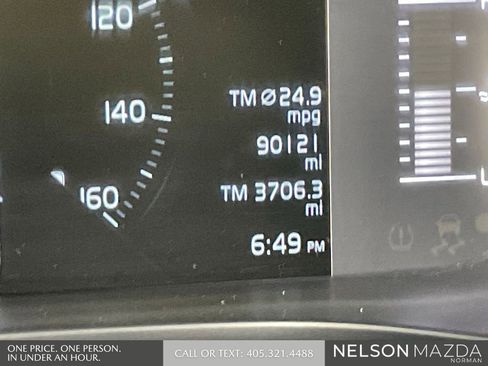 Used 2019 Volvo XC60 T5 Momentum w/ Premium Package FWD image 45