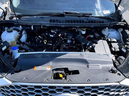 Used 2024 Ford Edge SE image 30