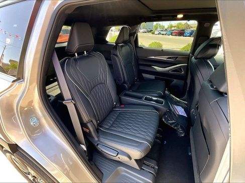 New 2026 INFINITI QX60 Autograph AWD/4WD image 10