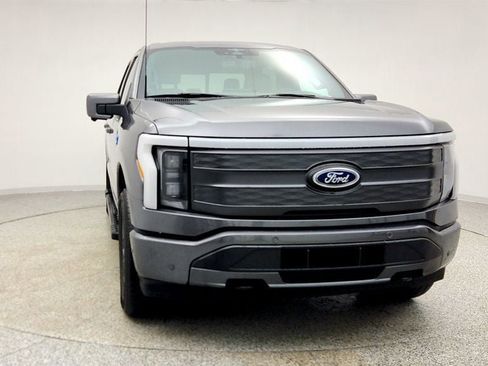 Used 2023 Ford F150 Lightning Lariat image 2