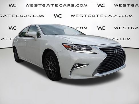 Used 2018 Lexus ES 350 w/ Premier Package FWD image 4