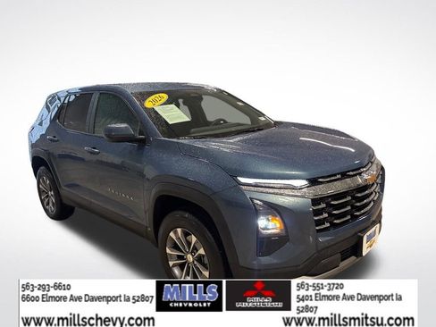 Used 2026 Chevrolet Equinox LT FWD image 3