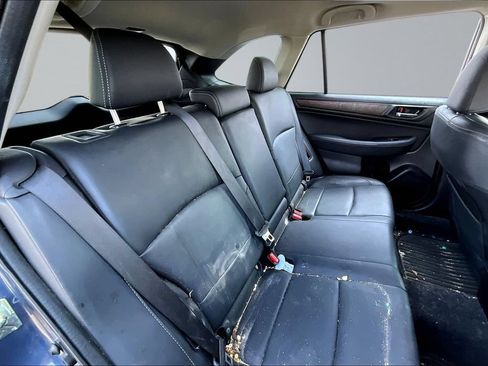 Used 2017 Subaru Outback 2.5i Limited AWD/4WD image 21
