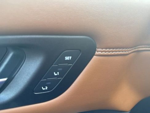 Used 2023 Nissan Pathfinder Platinum w/ Cargo Package image 31