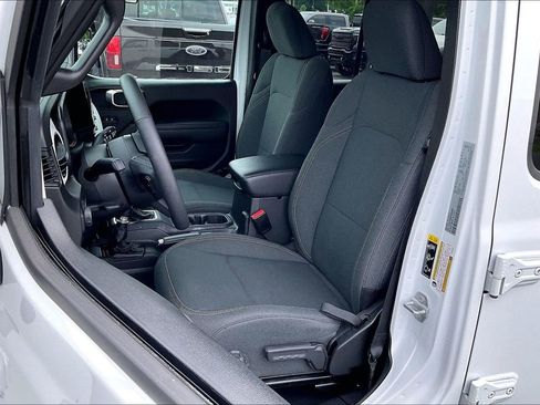 Used 2025 Jeep Wrangler Unlimited Sport S 4xe AWD/4WD image 23