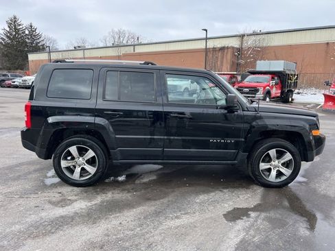 Used 2017 Jeep Patriot High Altitude image 4