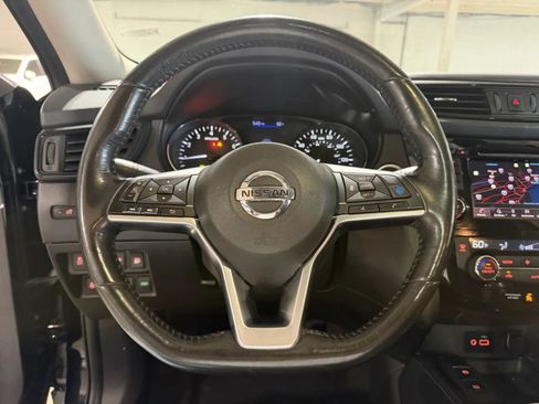 Used 2018 Nissan Rogue SL w/ Premium Package AWD/4WD image 13