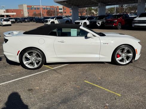Used 2023 Chevrolet Camaro LT w/ RS Package image 9