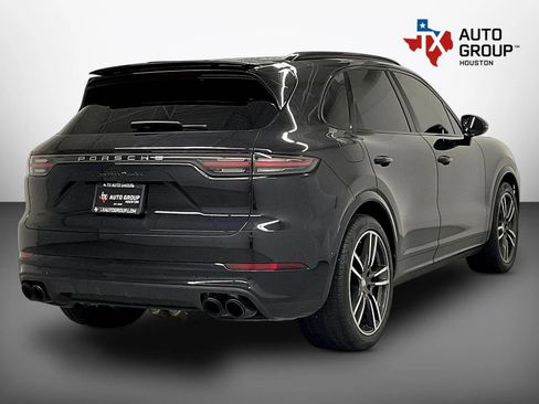 Used 2019 Porsche Cayenne Turbo AWD/4WD image 5