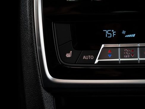 Used 2025 BMW X6 M Competition w/ Executive Package image 38