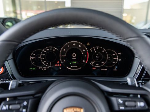 New 2026 Porsche Cayenne S image 29