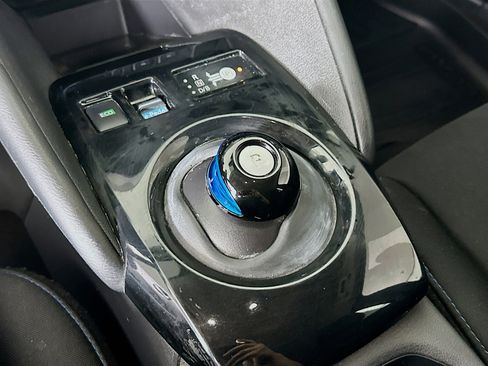Used 2023 Nissan Leaf SV Plus image 24