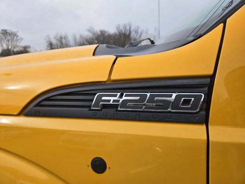 Used 2014 Ford F250 XL w/ Snow Plow Prep Package AWD/4WD image 13