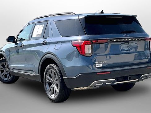 Used 2025 Ford Explorer Active w/ Active Comfort Package AWD/4WD image 10