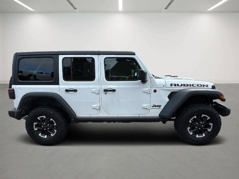 Used 2025 Jeep Wrangler Unlimited Rubicon image 6