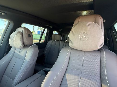 New 2026 Mercedes-Benz GLS 580 4MATIC image 18
