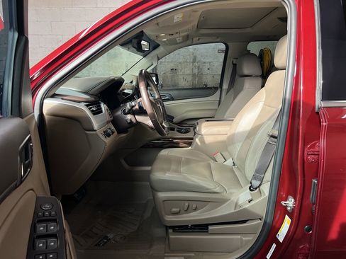 Used 2020 GMC Yukon XL SLT w/ Open Road Package image 10