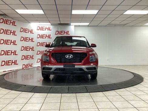 New 2026 Hyundai Venue SE FWD image 2