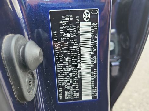 Used 2024 Toyota Corolla LE image 30