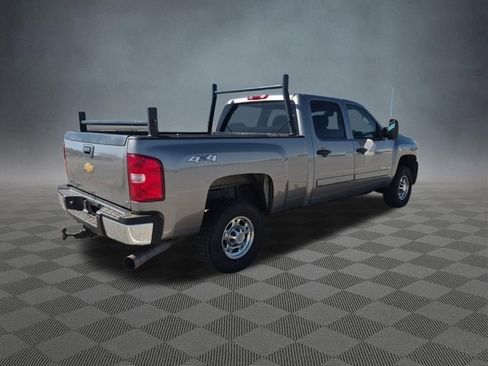 Used 2007 Chevrolet Silverado 2500 LT AWD/4WD image 3