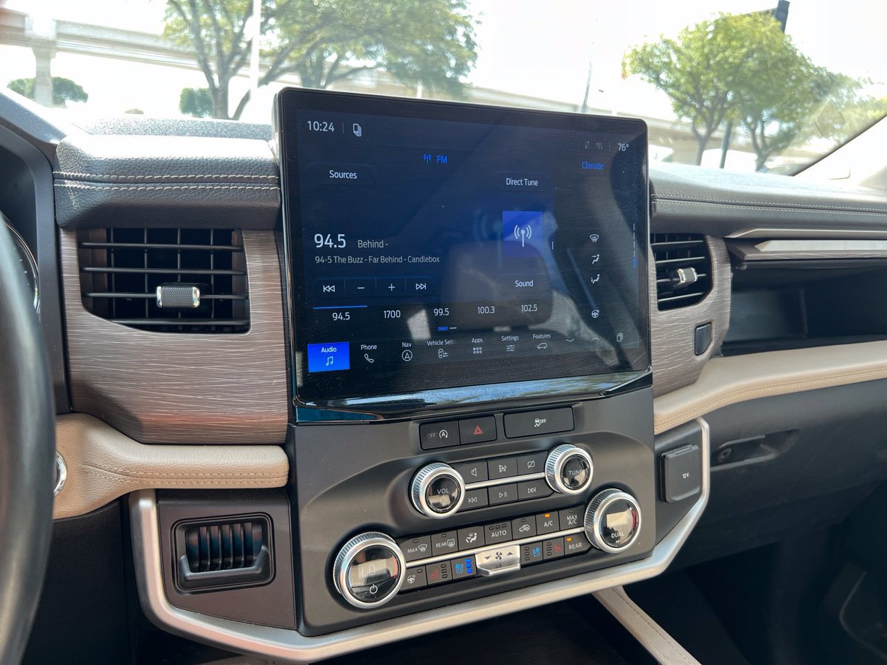 Used 2024 Ford Expedition Max Limited AWD/4WD image 19