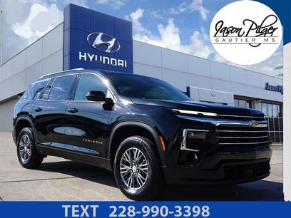Used 2026 Chevrolet Traverse LT