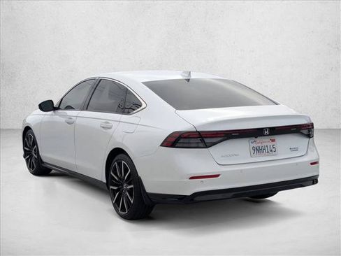 Used 2023 Honda Accord Touring image 7