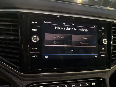 Used 2021 Volkswagen Atlas SEL Premium image 27