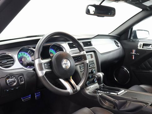 Used 2011 Ford Mustang Premium w/ Security Pkg image 15