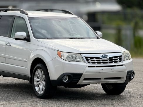 Used 2012 Subaru Forester 2.5X Limited AWD/4WD image 15
