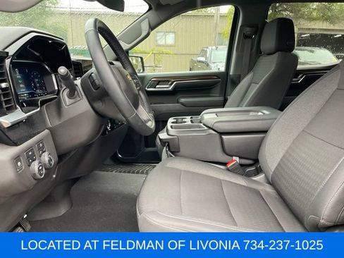 Used 2024 Chevrolet Silverado 1500 LT AWD/4WD image 6