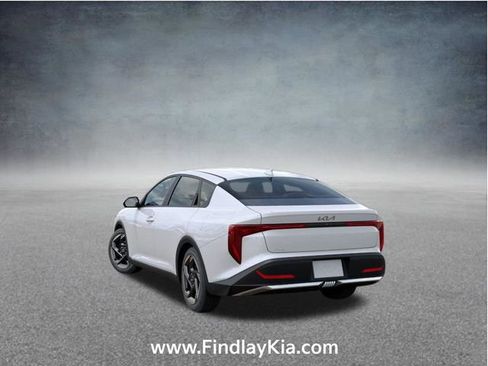 New 2026 Kia K4 EX image 5