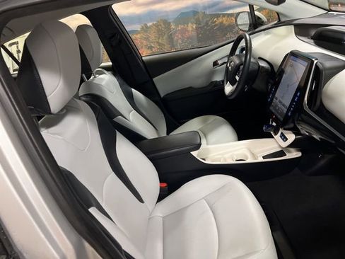 Used 2018 Toyota Prius Prime Premium image 60