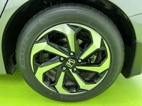 Used 2017 Honda Accord EX image 14