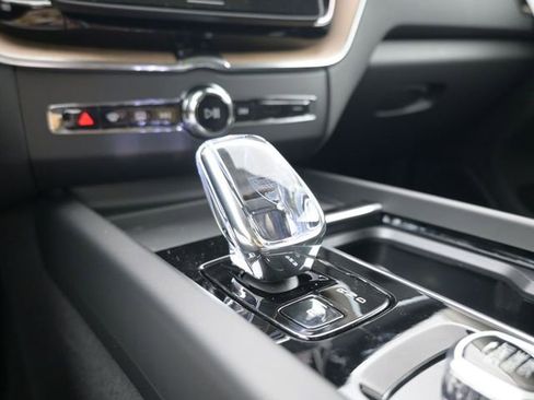 New 2026 Volvo XC60 B5 Core w/ Climate Package image 12