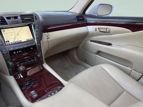 Used 2007 Lexus LS 460 image 30