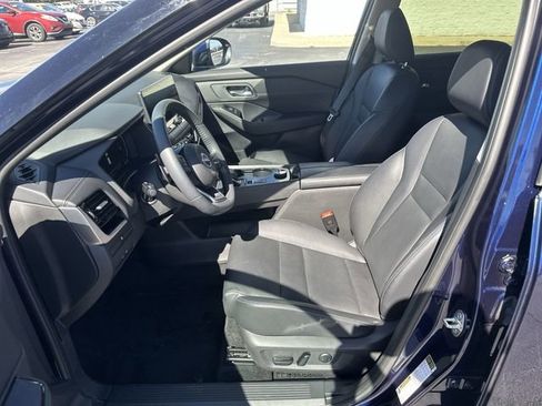 Certified 2024 Nissan Rogue SL image 11