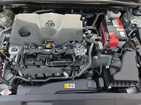 Used 2022 Toyota Camry SE image 13