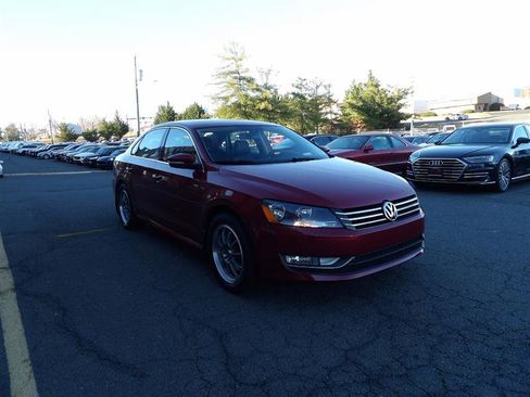 Used 2015 Volkswagen Passat 1.8T Limited Edition image 2