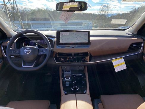 New 2026 Nissan Rogue Platinum image 16